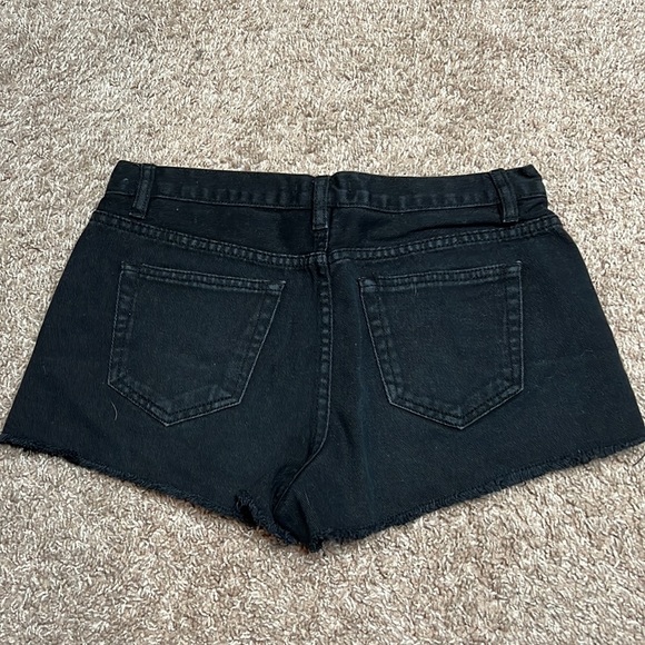 Forever 21 black shorts - Picture 3 of 3